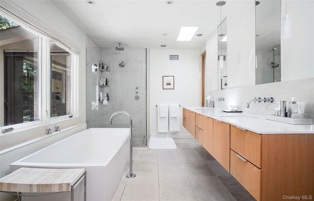 12 Haights Cross Road, Chappaqua, NY 10514