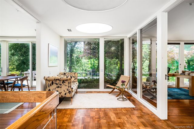 12 Haights Cross Road, Chappaqua, NY 10514