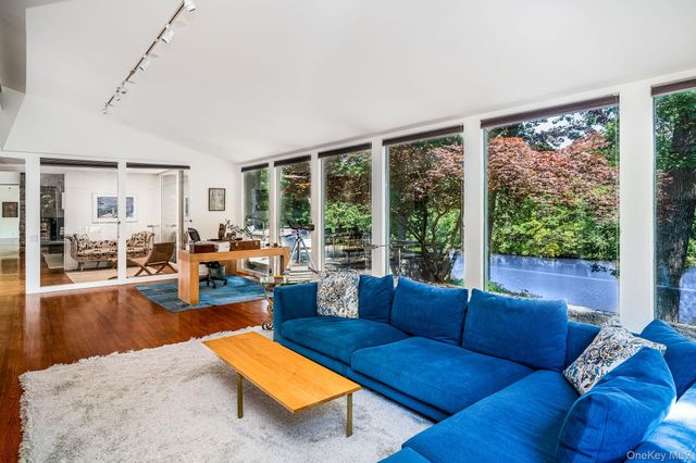 12 Haights Cross Road, Chappaqua, NY 10514