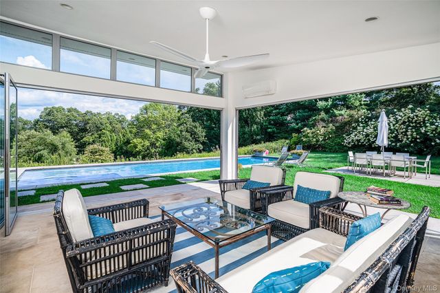 12 Haights Cross Road, Chappaqua, NY 10514