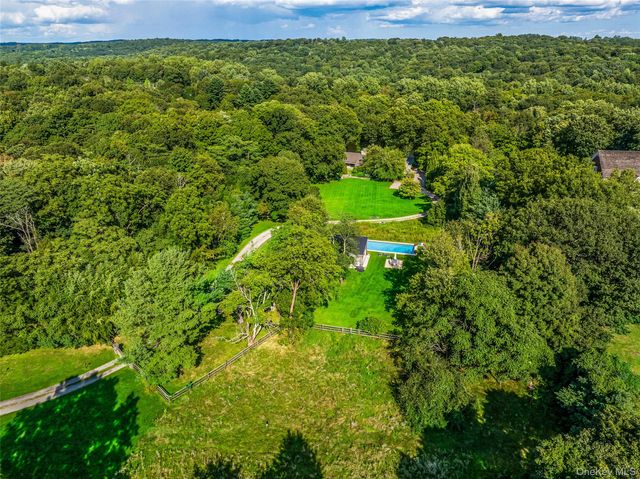 12 Haights Cross Road, Chappaqua, NY 10514