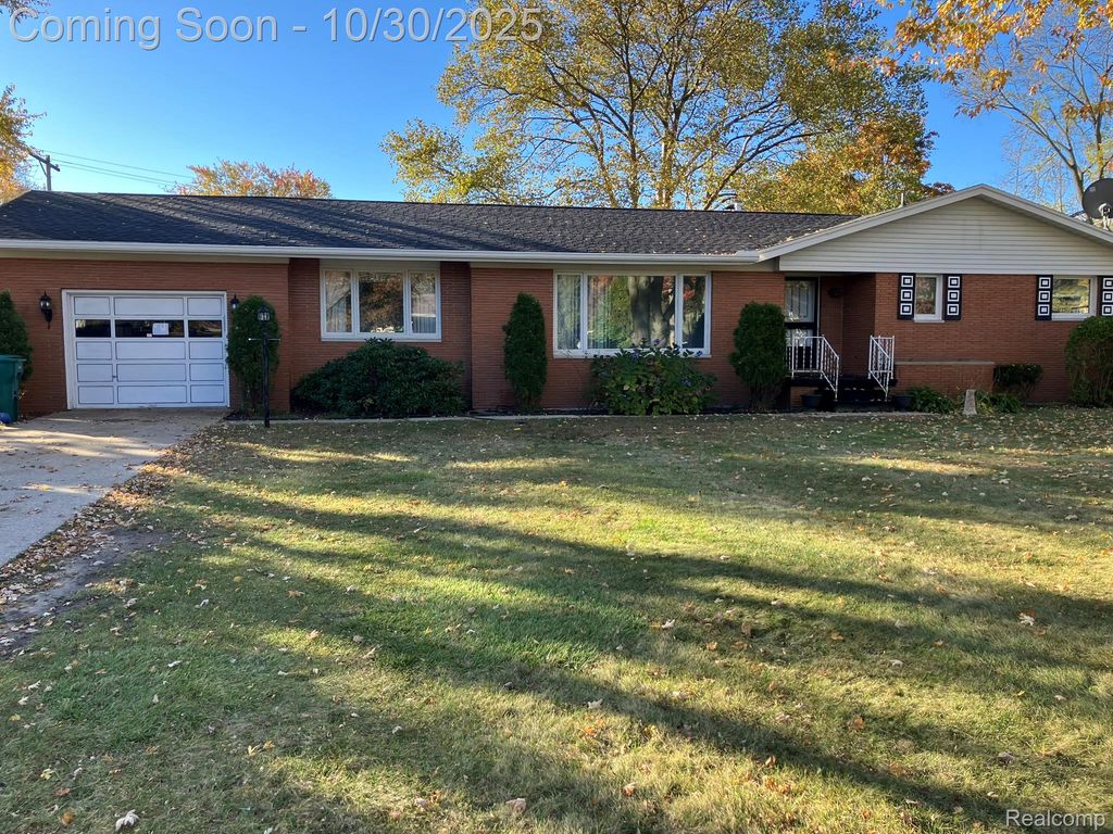 3335 W Water Street, Port Huron Charter Township, MI 48060