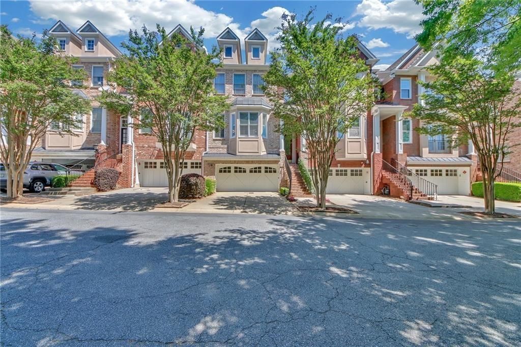 1037 Emory Parc Place, Decatur, GA 30033