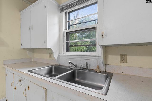 2112 Osborne Avenue, Newberry, SC 29108