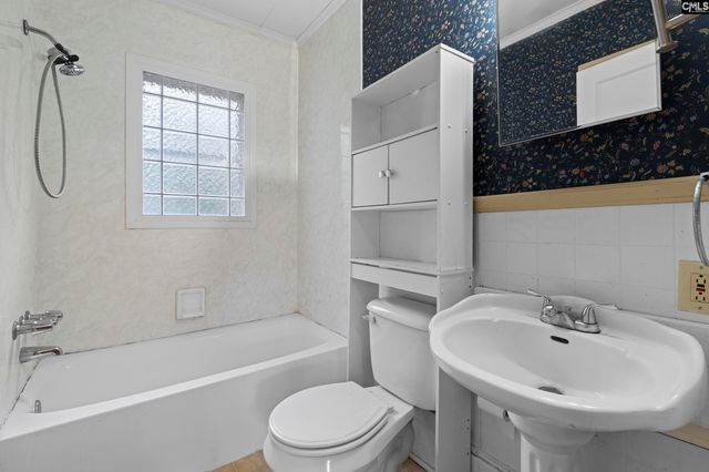 2112 Osborne Avenue, Newberry, SC 29108