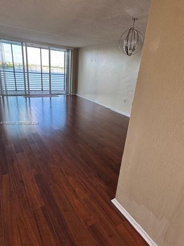 1075 NE Miami Gardens Drive 706, Miami, FL 33179