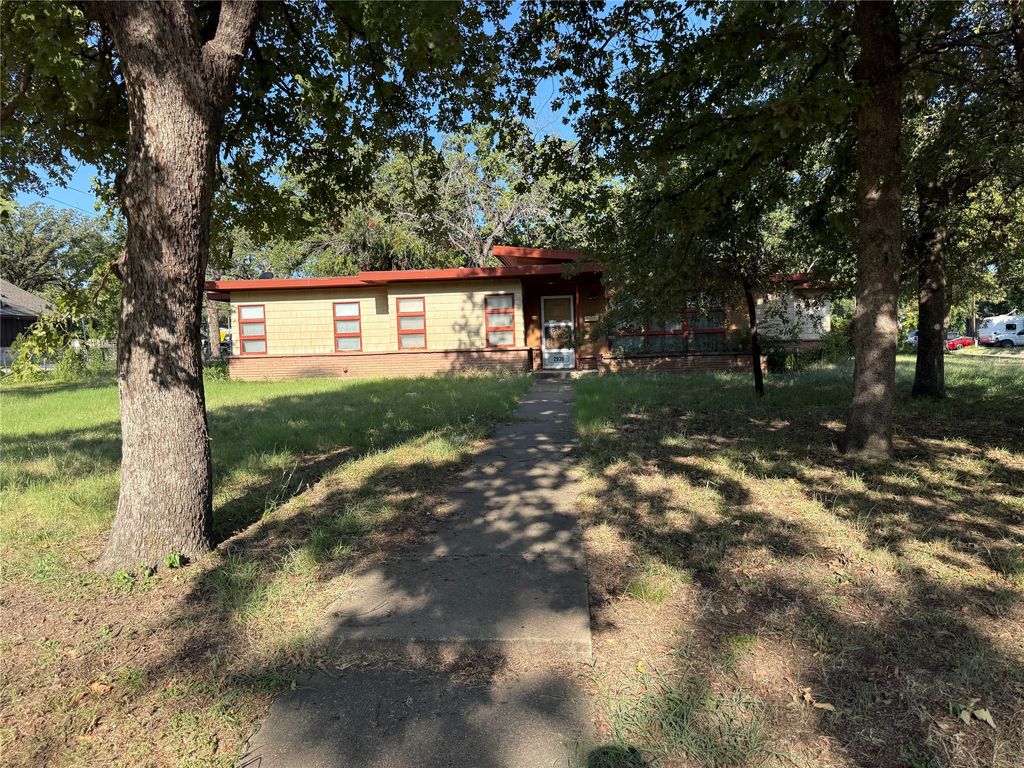 2939 Field Street, Haltom City, TX 76117 — exterior