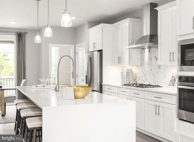 13041 HATTONTOWN SQ, Herndon, VA 20171