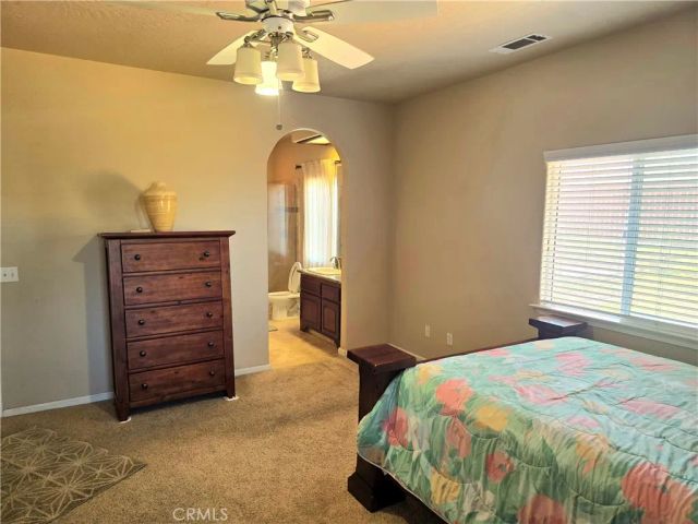 12720 Farmington Street, Oak Hills, CA 92344