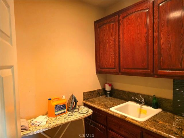 12720 Farmington Street, Oak Hills, CA 92344