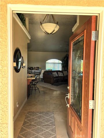 12720 Farmington Street, Oak Hills, CA 92344