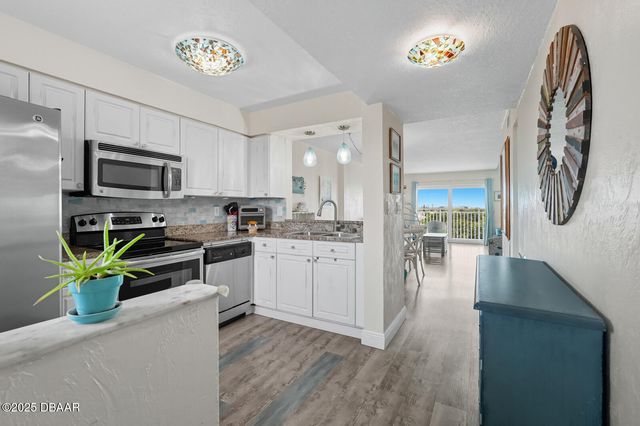 145 N Halifax Ave Apt 704, Daytona Beach, FL 32118