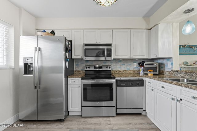 145 N Halifax Ave Apt 704, Daytona Beach, FL 32118