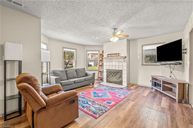 6001 Southcrest Drive, Clemmons, NC 27012
