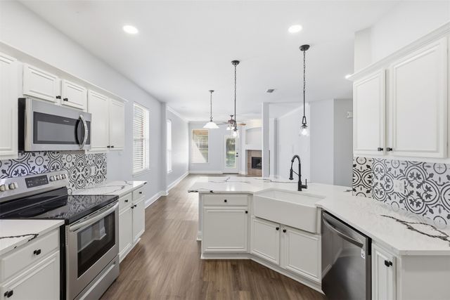 315 Londonderry Lane, Mansfield, TX 76063