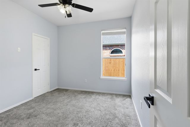 315 Londonderry Lane, Mansfield, TX 76063