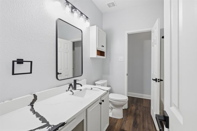 315 Londonderry Lane, Mansfield, TX 76063