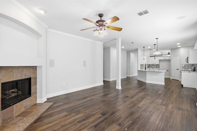 315 Londonderry Lane, Mansfield, TX 76063