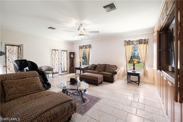 6761 Golden Gate PKWY, Naples, FL 34105