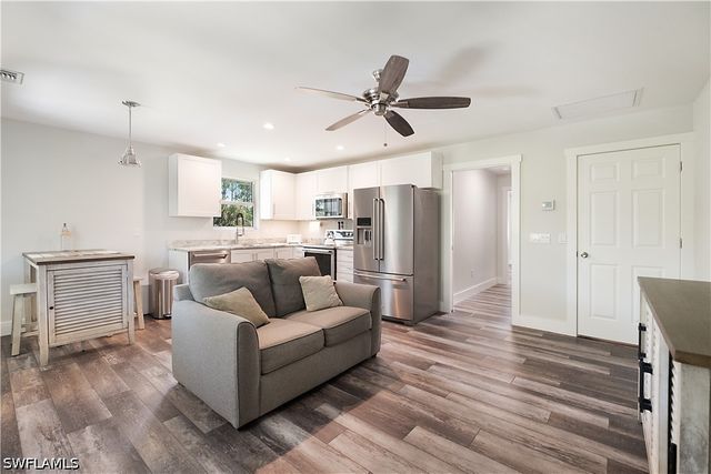 6761 Golden Gate PKWY, Naples, FL 34105