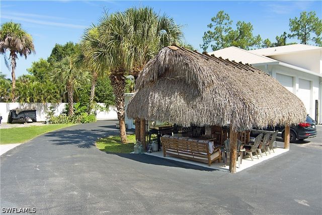 6761 Golden Gate PKWY, Naples, FL 34105