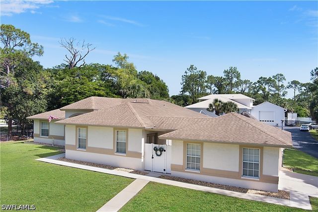 6761 Golden Gate PKWY, Naples, FL 34105