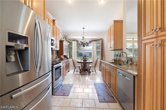 6761 Golden Gate PKWY, Naples, FL 34105