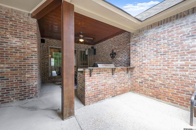 18191 Villa Trace Ave, Greenwell Springs, LA 70739