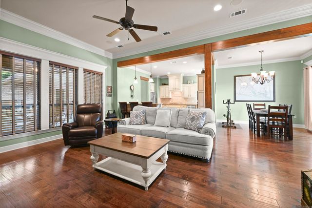 18191 Villa Trace Ave, Greenwell Springs, LA 70739
