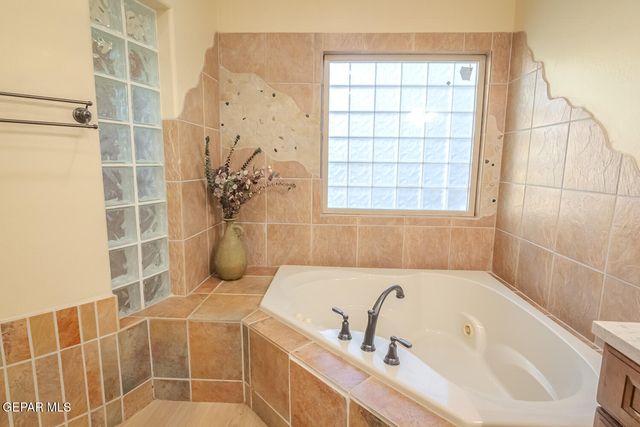 6 CIELO DEL ESTE, Anthony, NM 88021