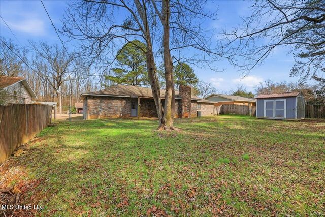1214 Pineview Drive, Clinton, MS 39056