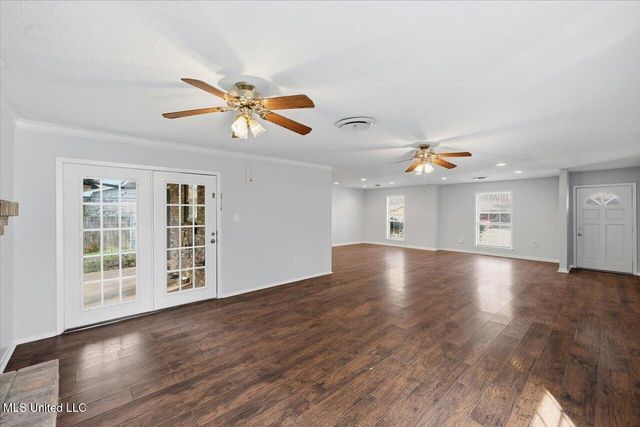 1214 Pineview Drive, Clinton, MS 39056