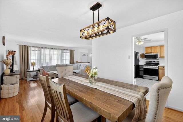 12 COLGATE DR, Cherry Hill, NJ 08034