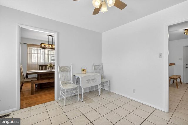 12 COLGATE DR, Cherry Hill, NJ 08034