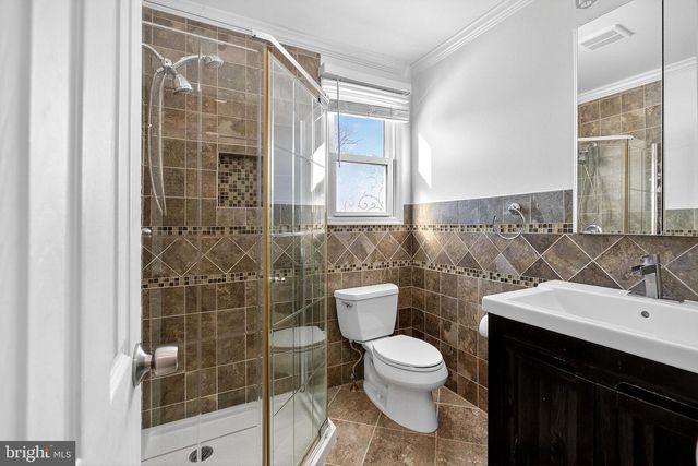 12 COLGATE DR, Cherry Hill, NJ 08034