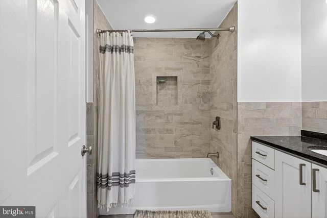 12 COLGATE DR, Cherry Hill, NJ 08034