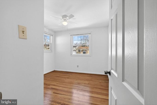 12 COLGATE DR, Cherry Hill, NJ 08034