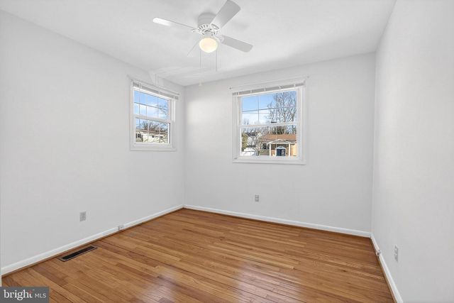 12 COLGATE DR, Cherry Hill, NJ 08034