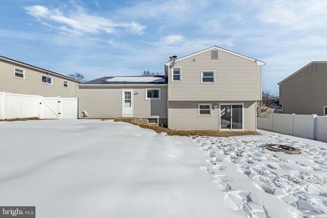 12 COLGATE DR, Cherry Hill, NJ 08034