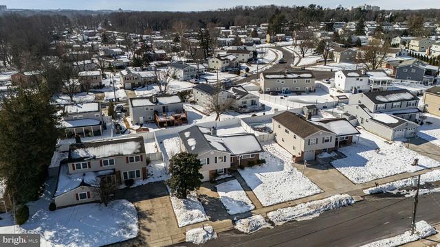 12 COLGATE DR, Cherry Hill, NJ 08034