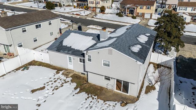 12 COLGATE DR, Cherry Hill, NJ 08034