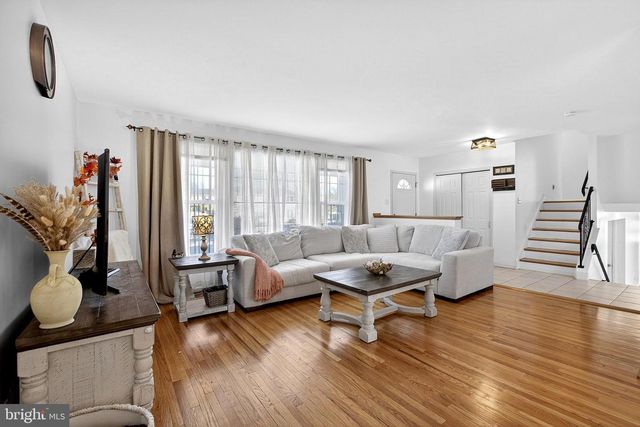 12 COLGATE DR, Cherry Hill, NJ 08034