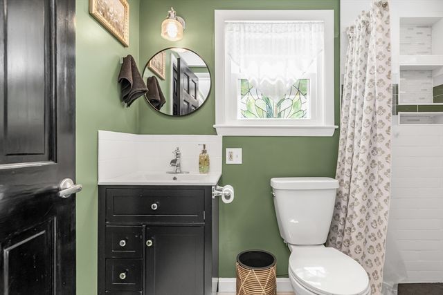 22 Varney St, Salem, MA 01970