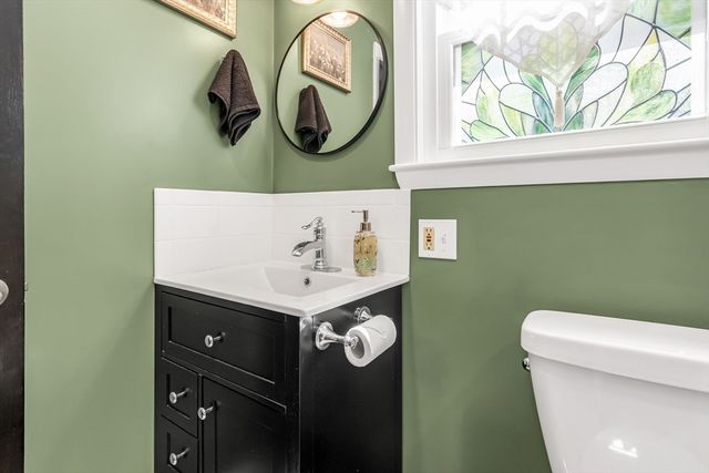22 Varney St, Salem, MA 01970
