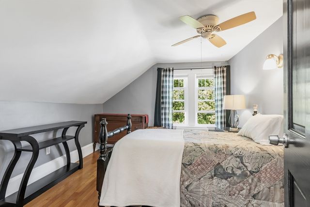 22 Varney St, Salem, MA 01970
