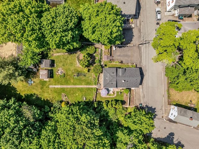 22 Varney St, Salem, MA 01970