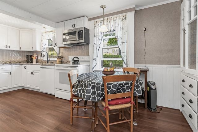 22 Varney St, Salem, MA 01970