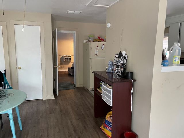 2130 S 2nd Street B, Abilene, TX 79605