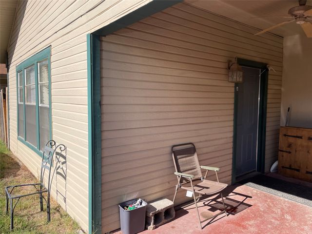 2130 S 2nd Street B, Abilene, TX 79605