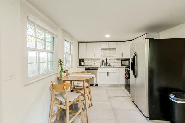 7540 Locust Street, Kansas City, MO 64131